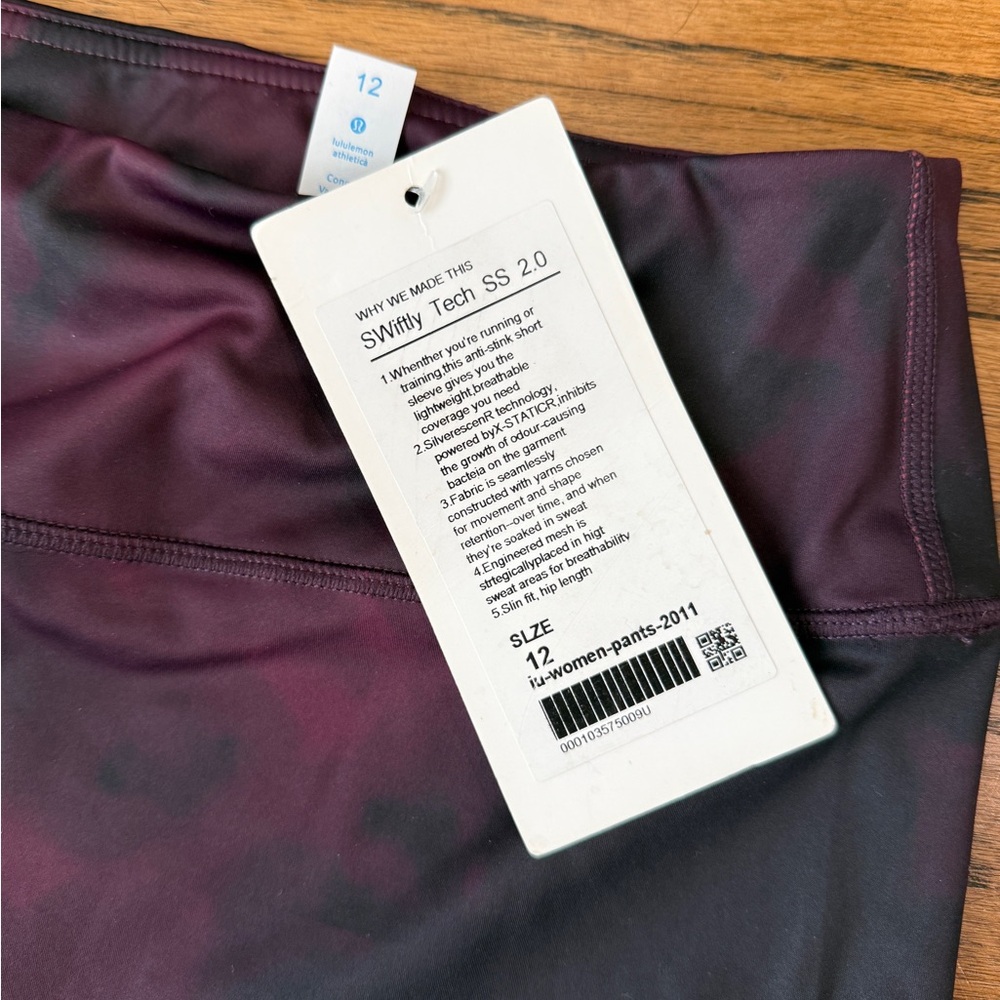 lululemon athletica Deep Burgundy & Black Tie-Dye Leggings - Picture 2 of 5